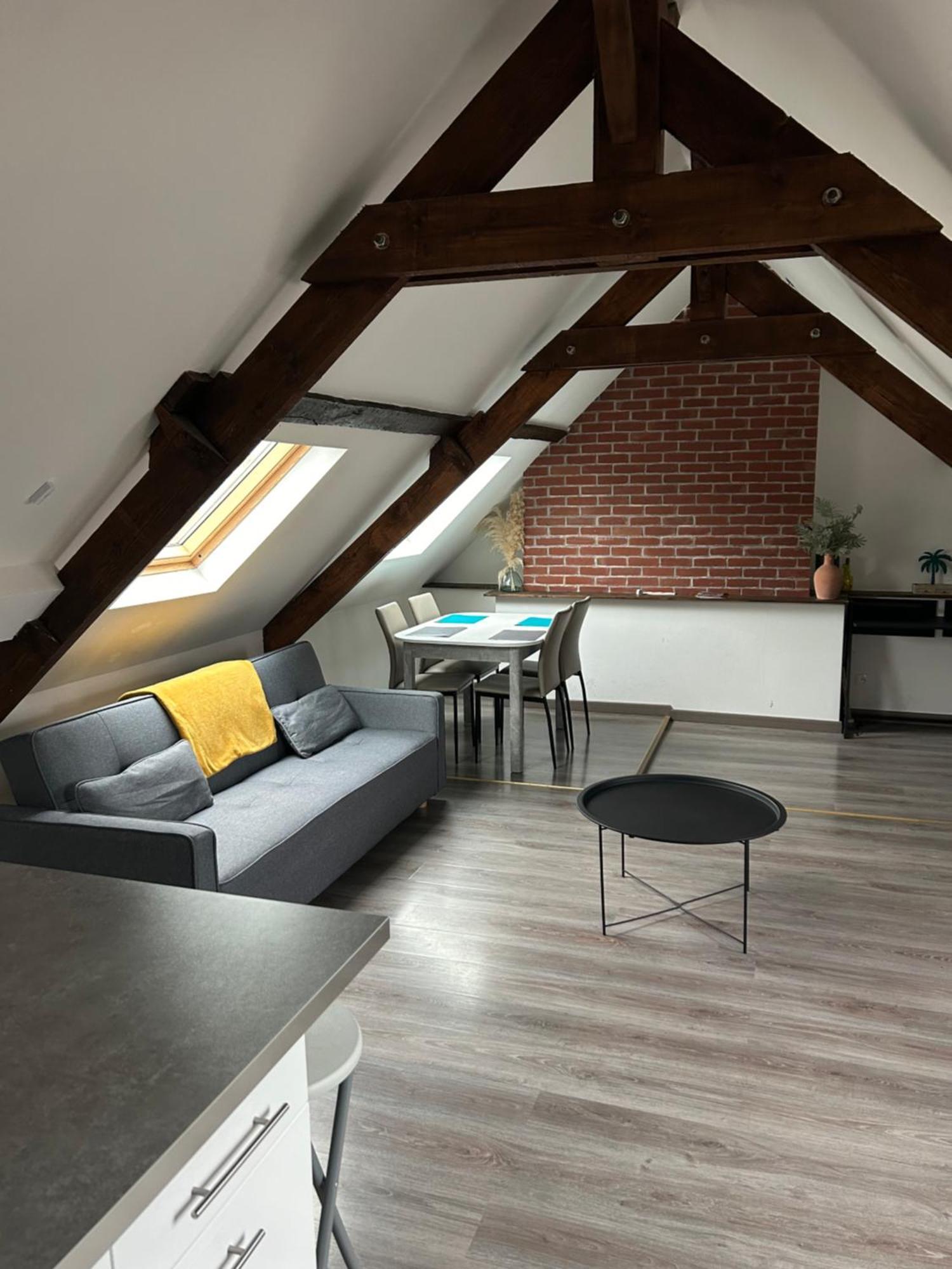 Апартаменты Voltaire 7 Hyper-Centre Сен-Кантен Экстерьер фото